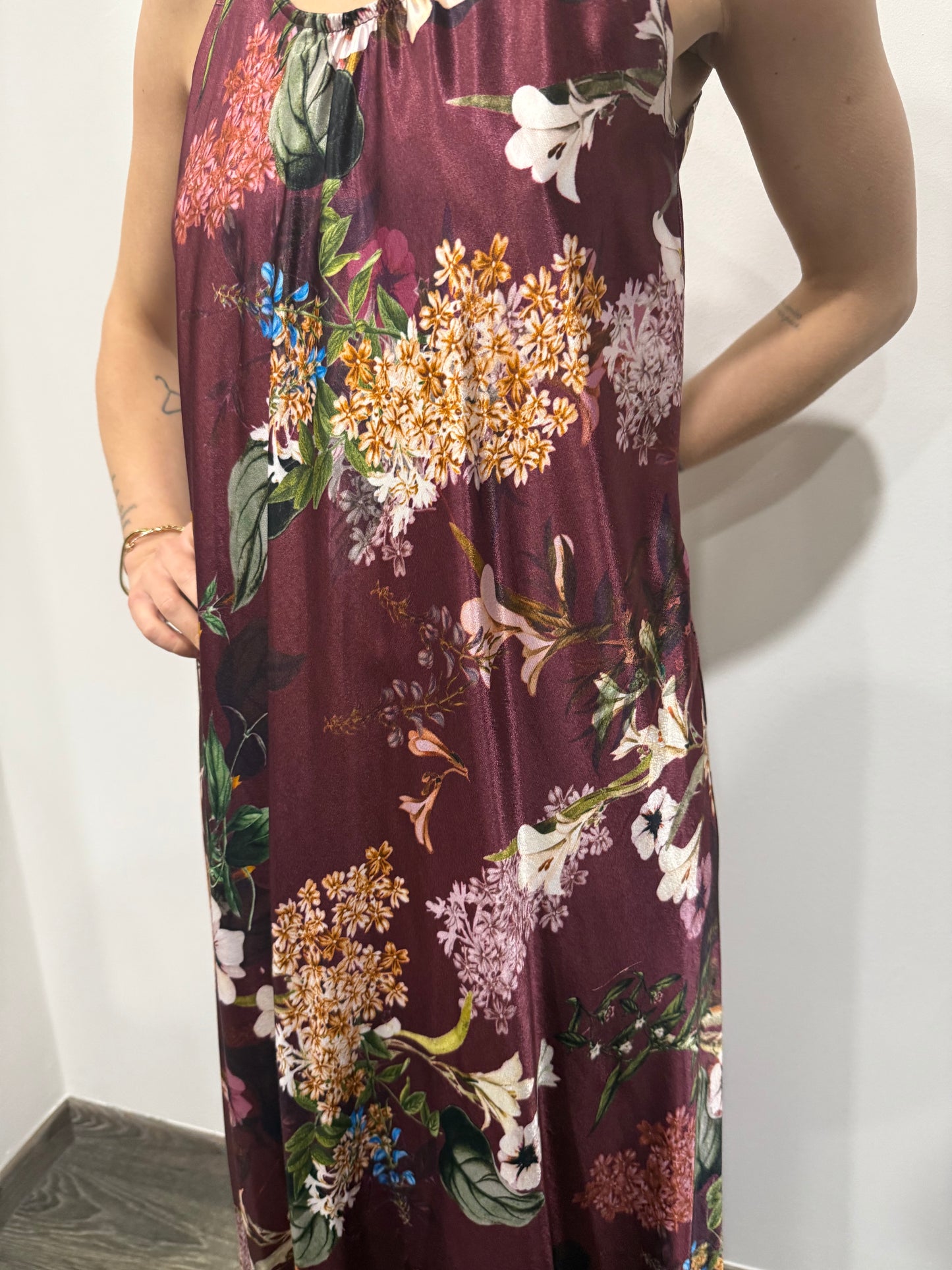 Abito Lila Con Spallina e Scollo Schiena Floreale Bordeaux