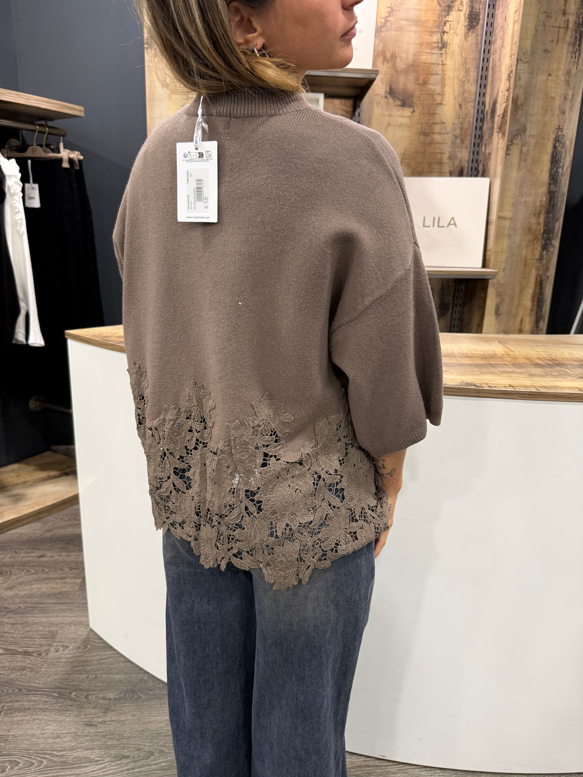Maglione Dettagli Pizzo