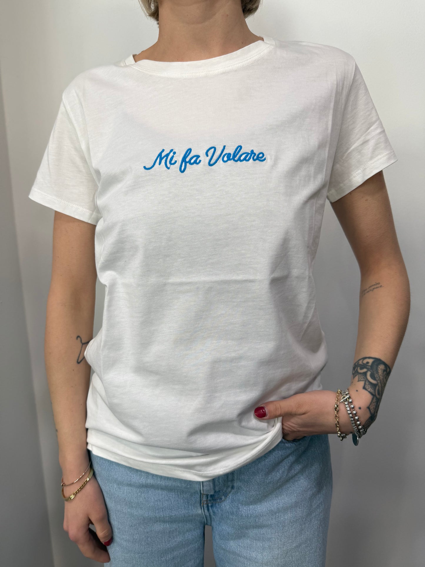 T-shirt Vicolo Scritta ricamata “mi fa volare”