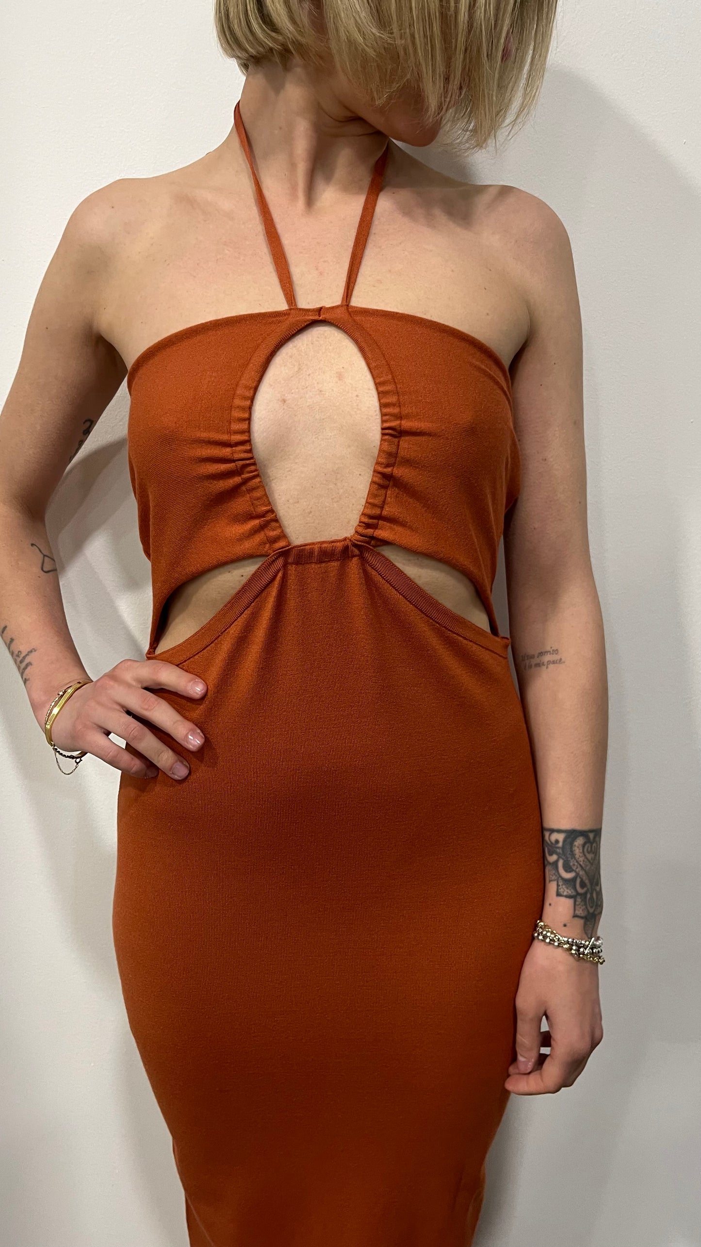 Abito Kontatto Cut Out