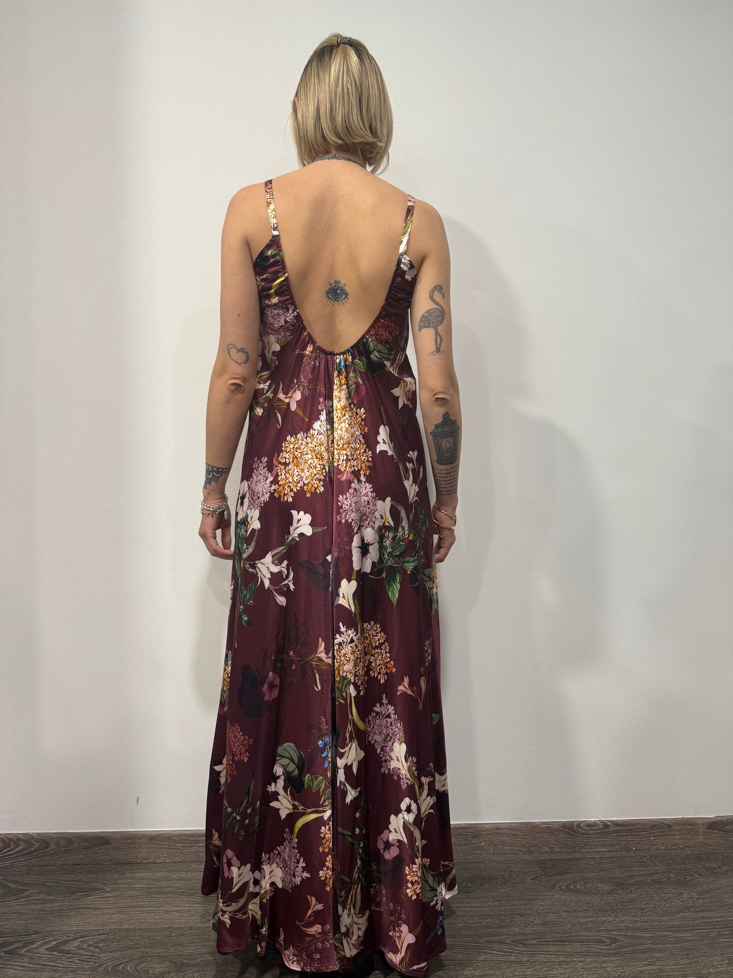 Abito Lila Con Spallina e Scollo Schiena Floreale Bordeaux