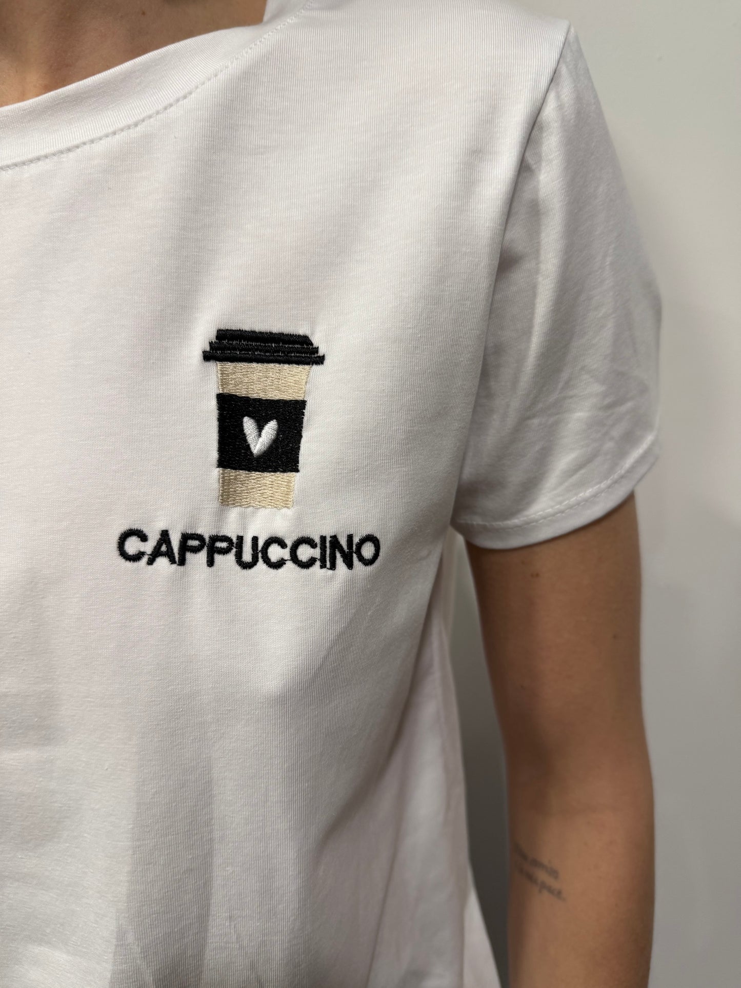 Maglia con Ricamo Cappuccino
