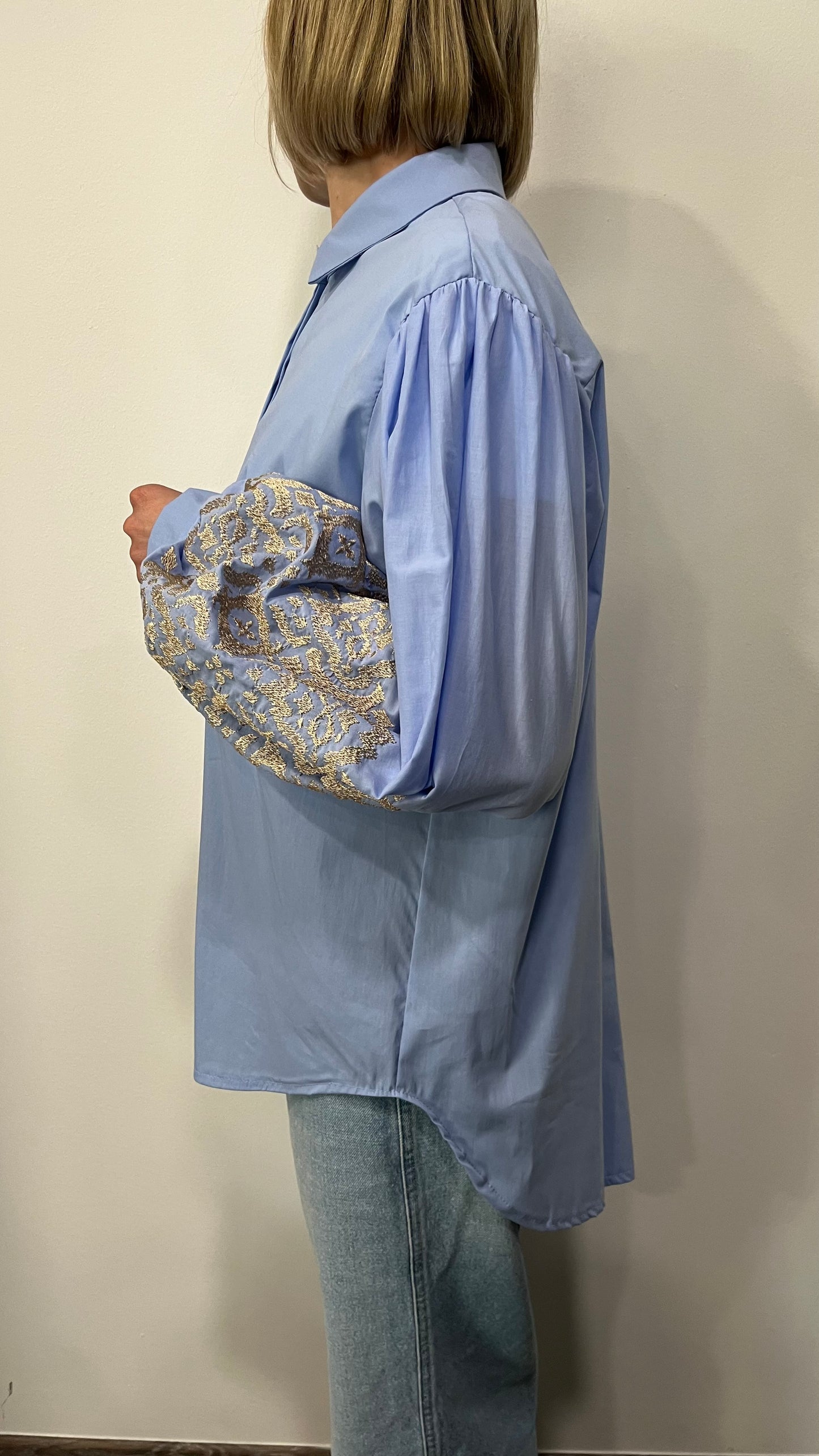 Camicia Manica a Sbuffo Ricami