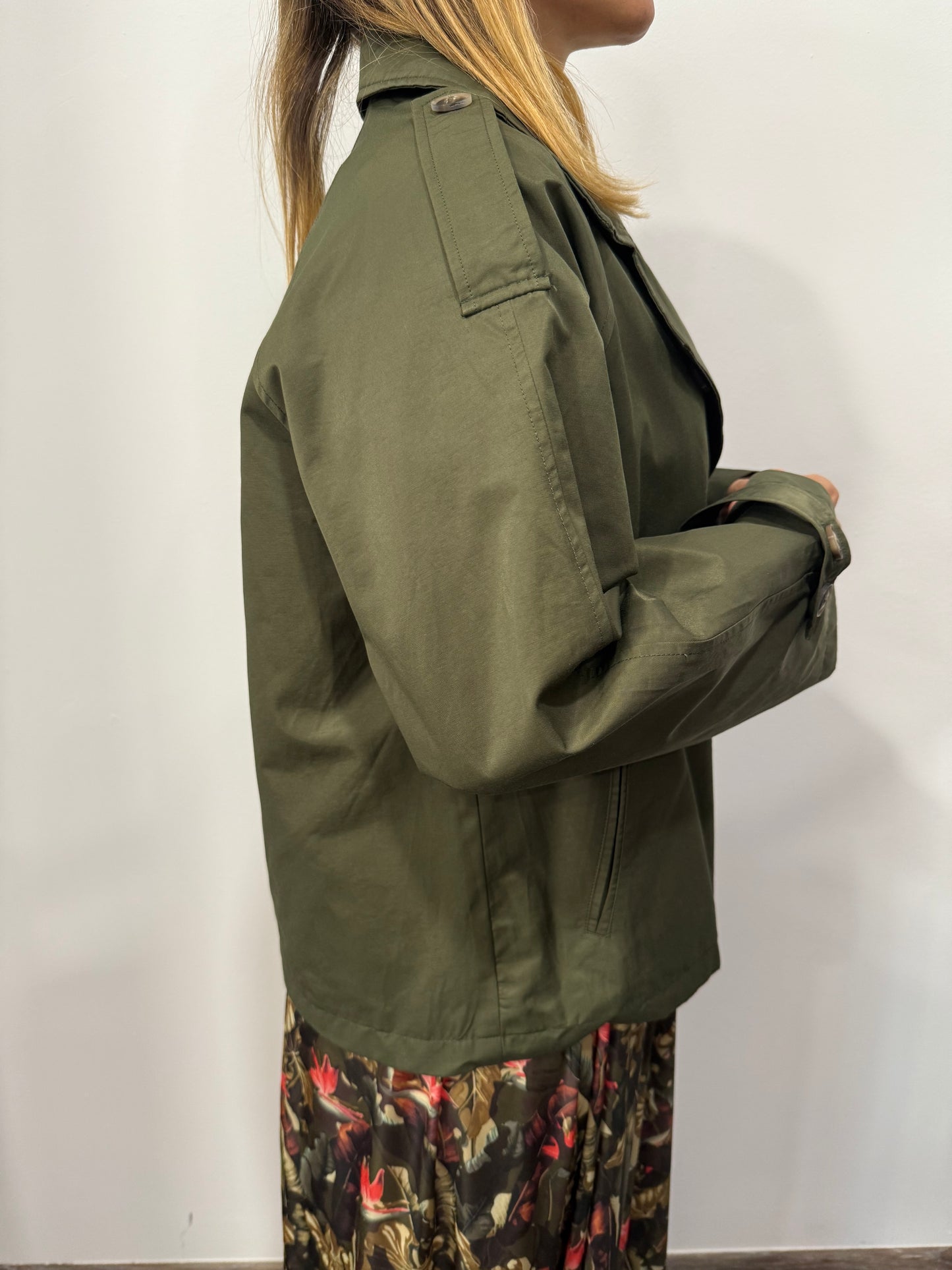 Trench corto Verde militare