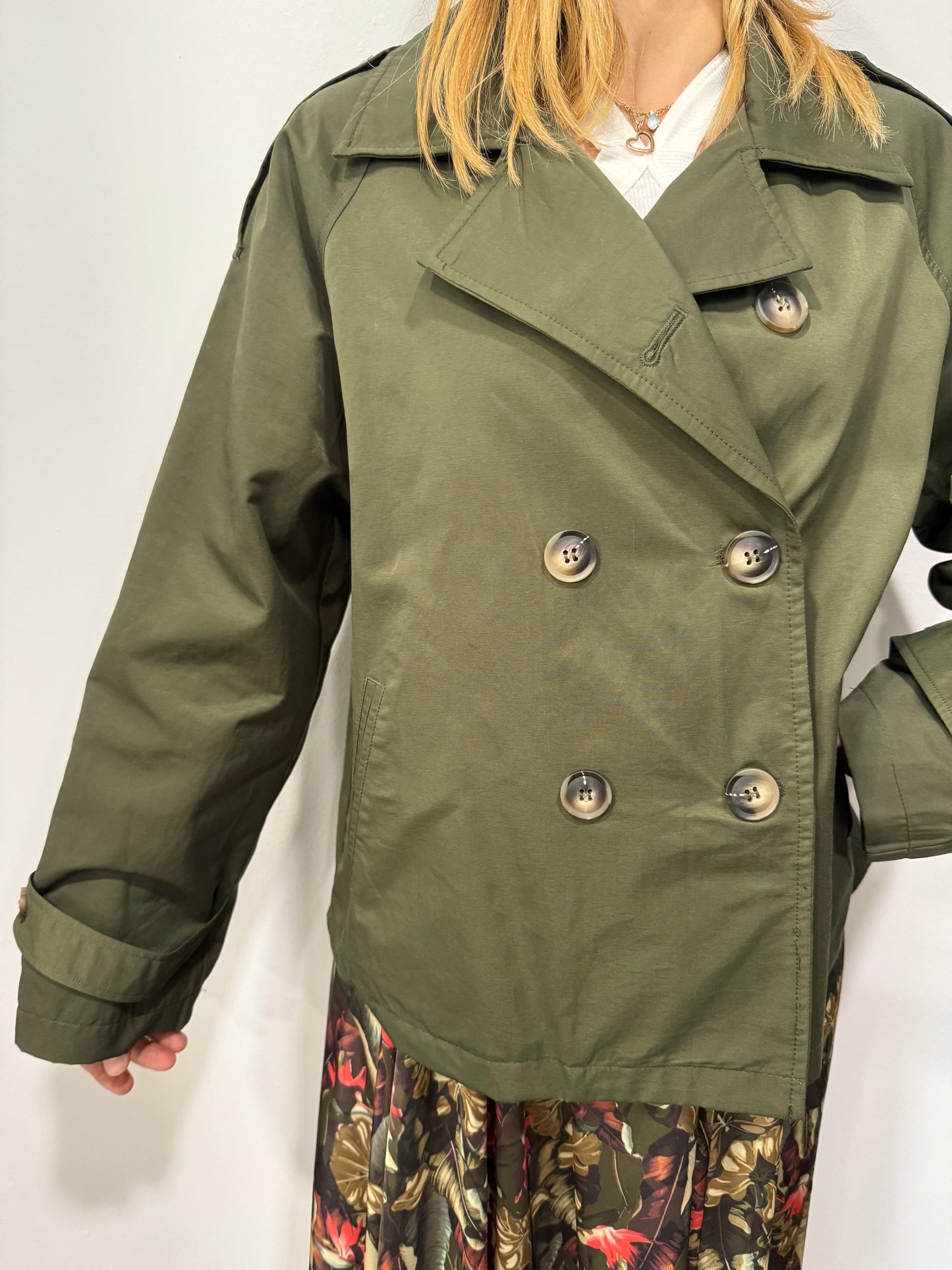 Trench corto Verde militare