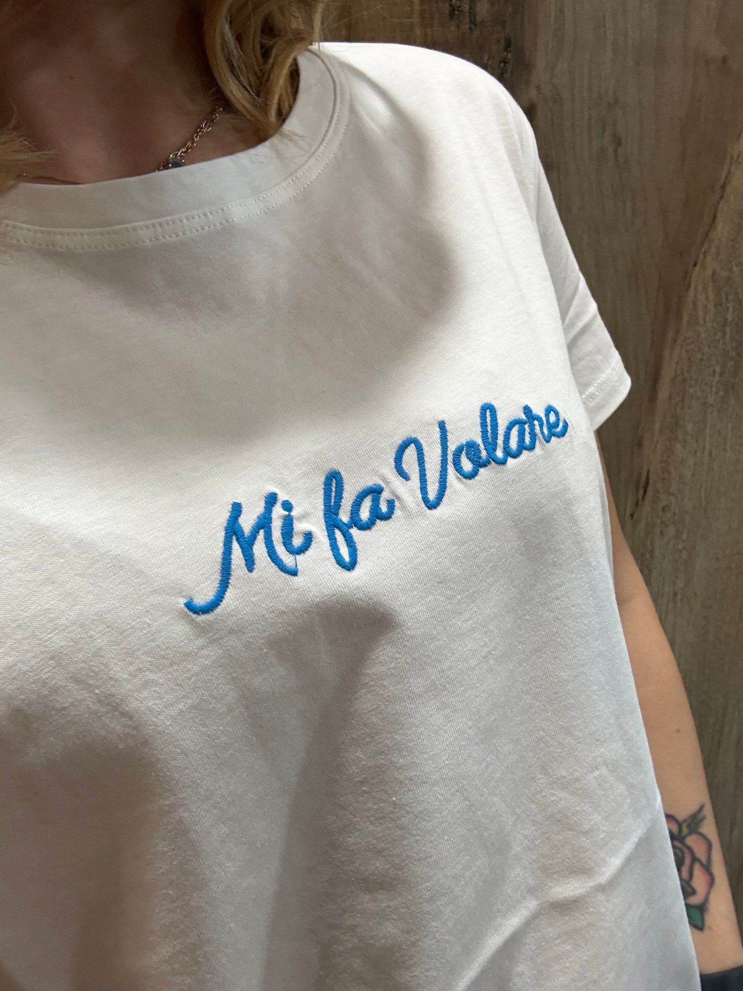 T-shirt Vicolo Scritta ricamata “mi fa volare”