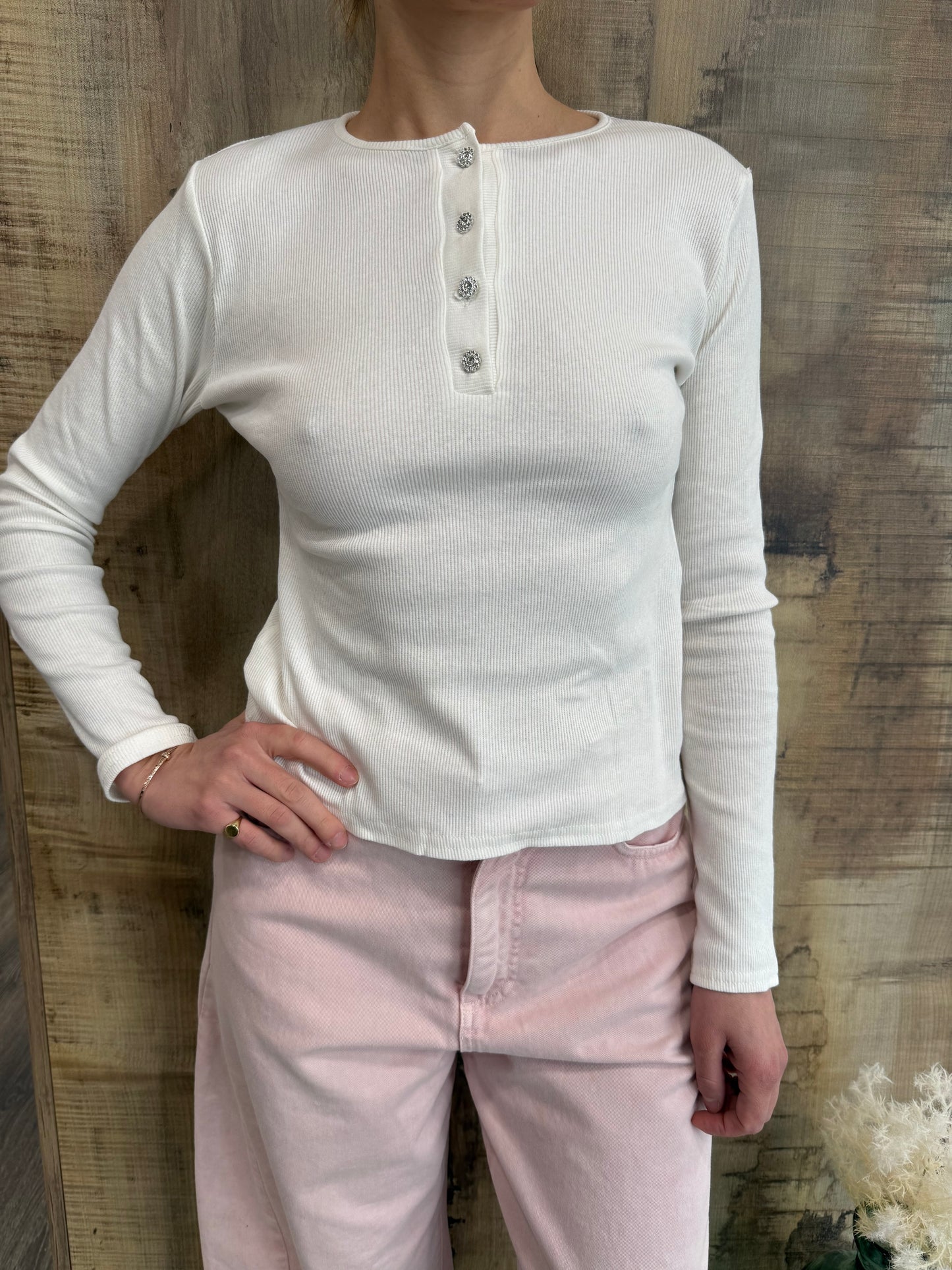 Maglia Bottoni Gioiello Manica Lunga e Costina in Varianti Colore