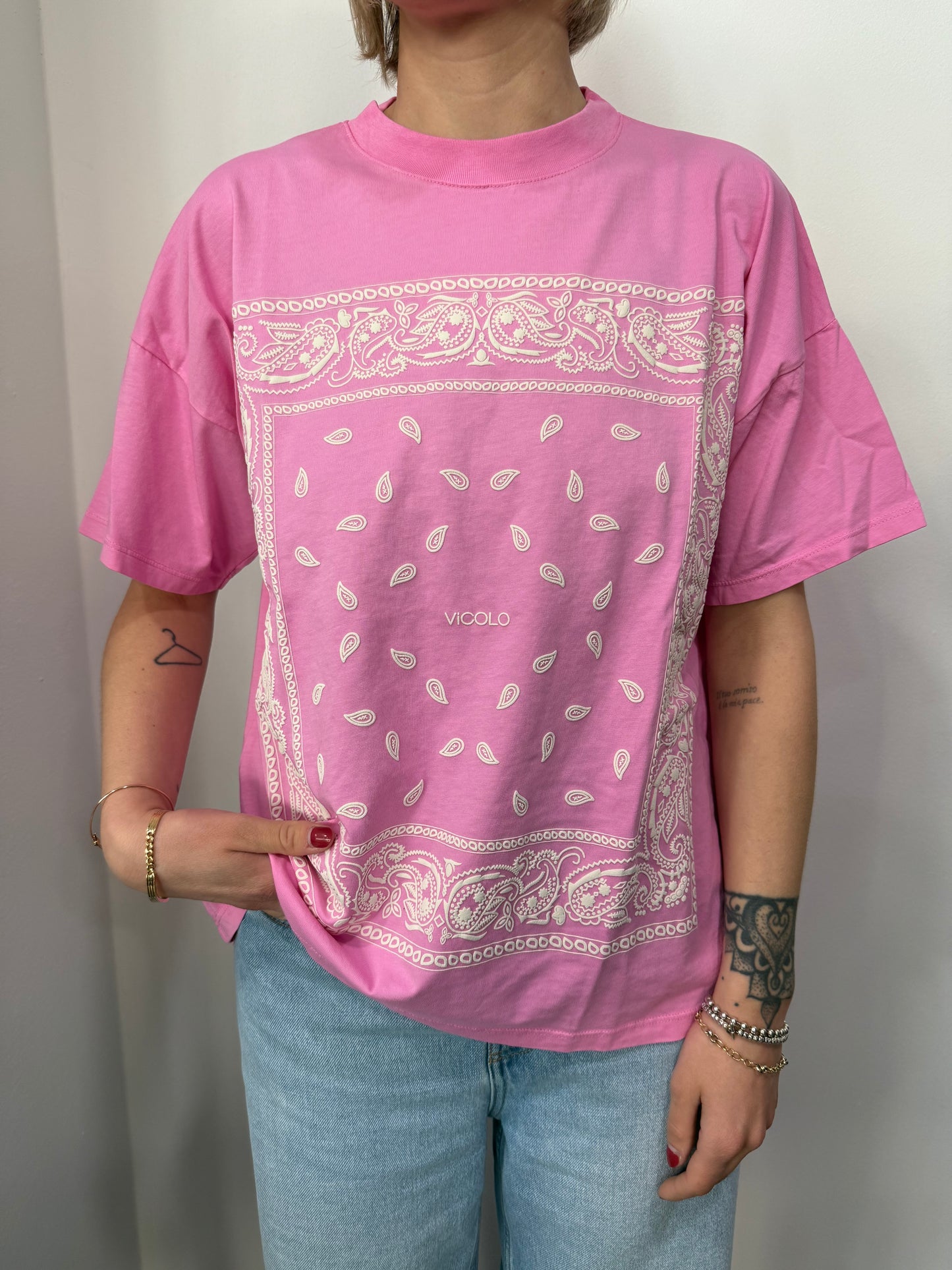 T-shirt Vicolo Stampa Bandana Oversize