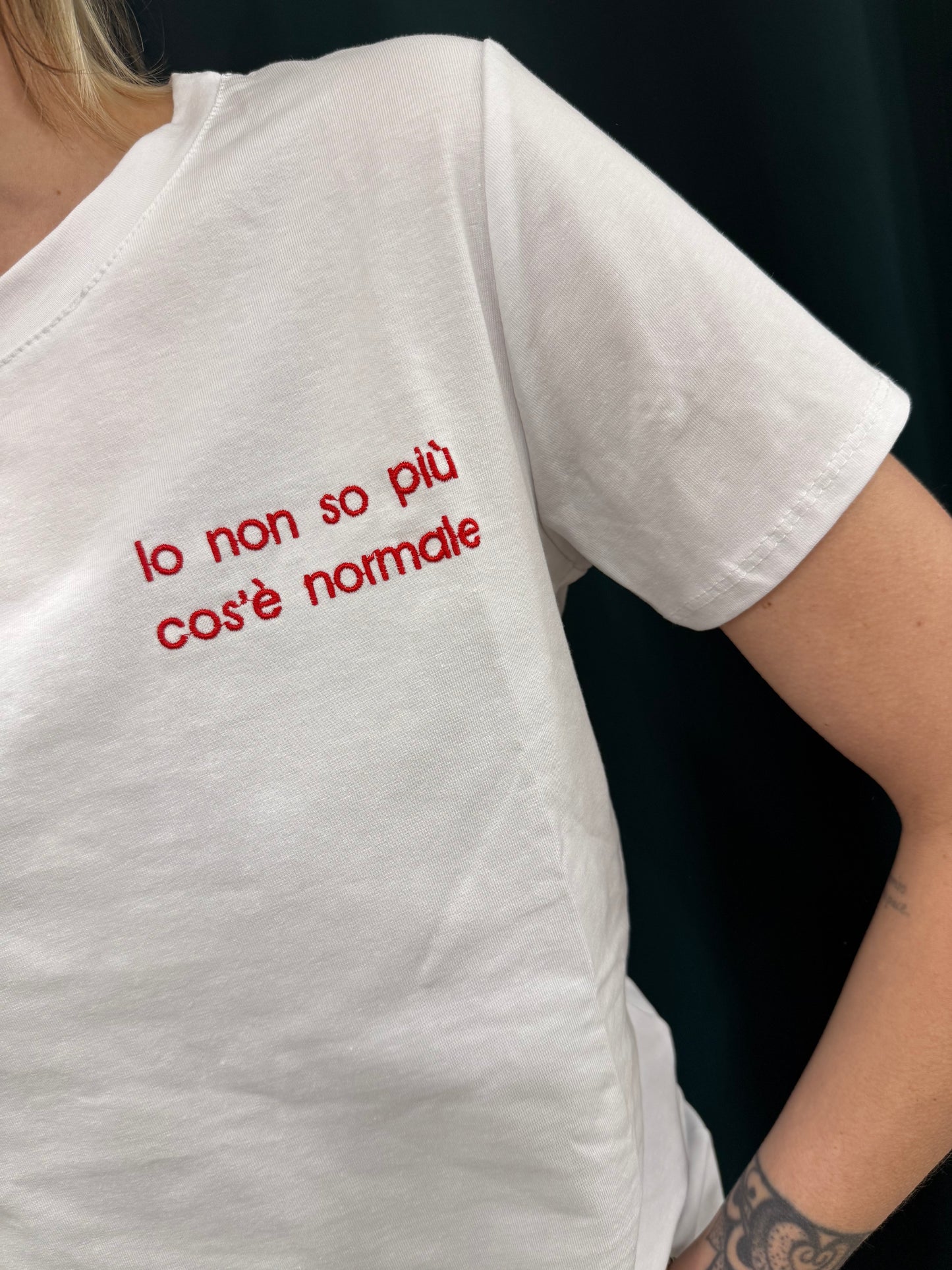 T-shirt “Io non so più cos’è normale”
