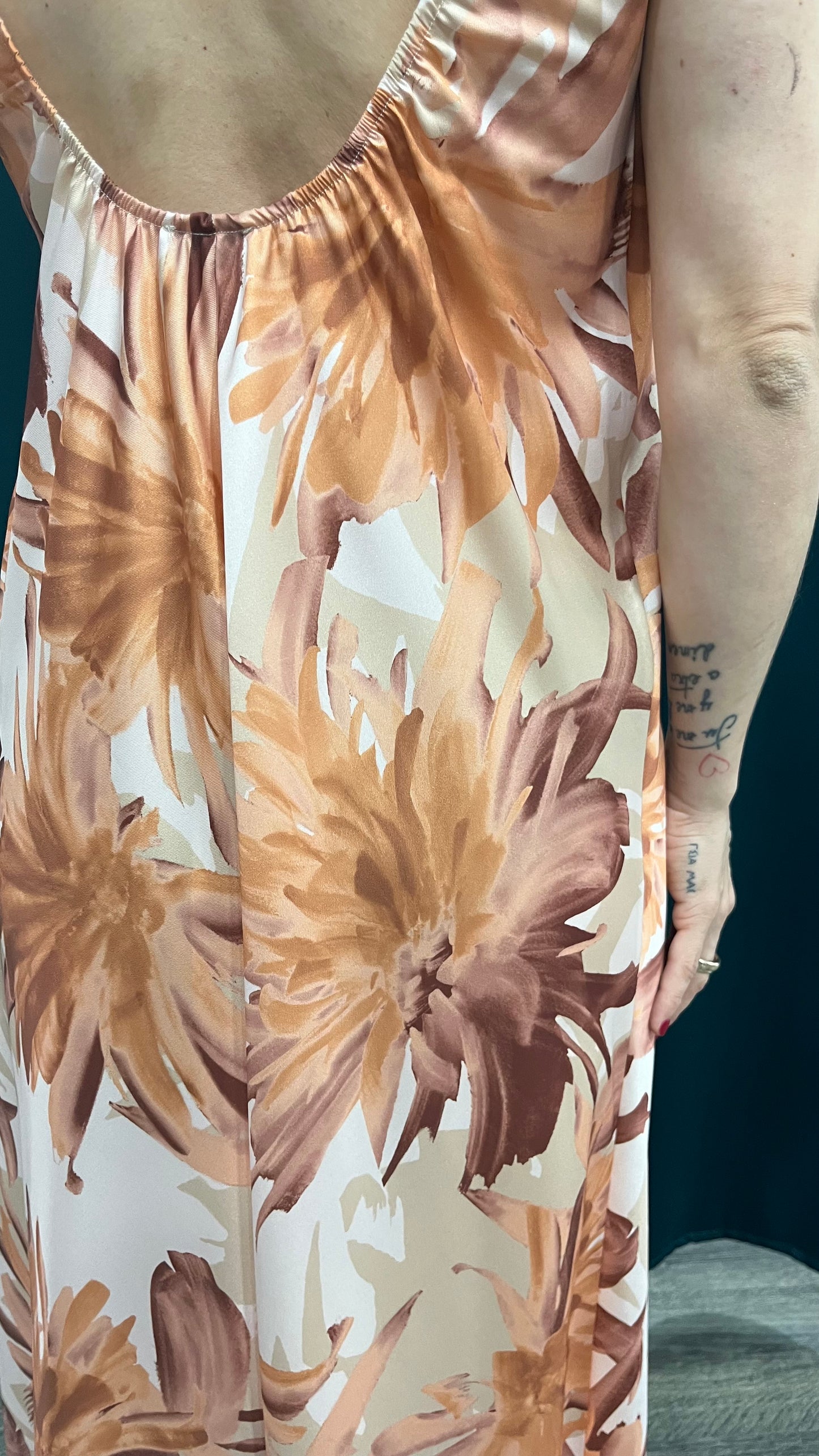 Abito Lila Fiori Schiena nuda