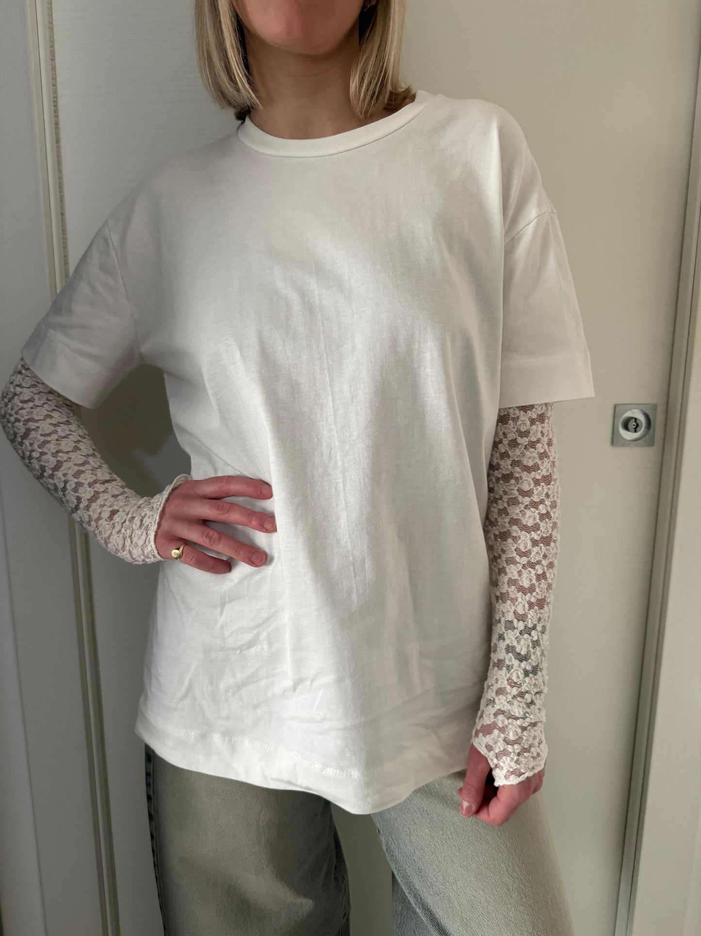 Maglia con maniche in pizzo