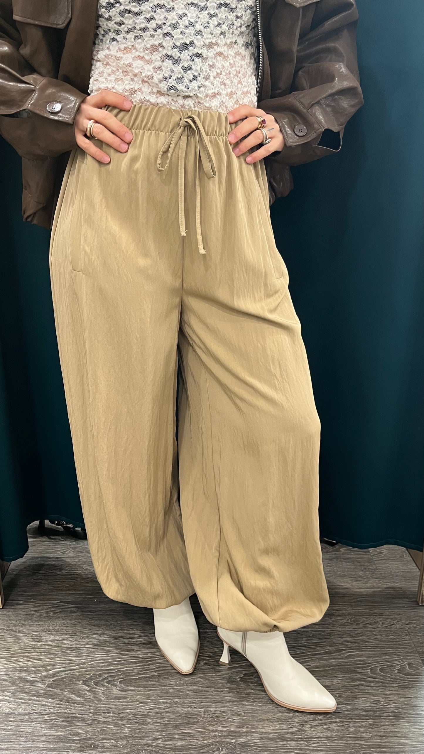 Pantalone Vicolo con Elastico sul Fondo