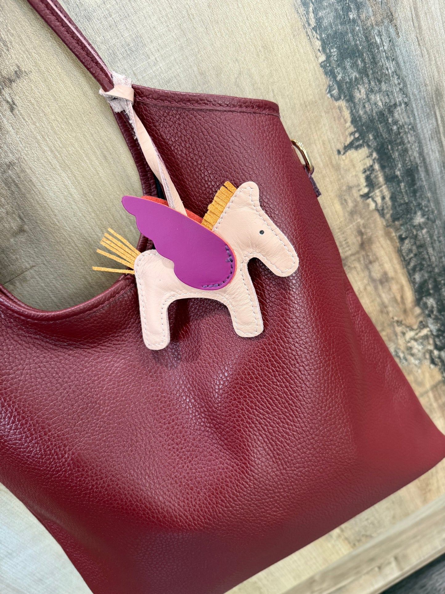 Borsa in Pelle Bordeaux Con Charm