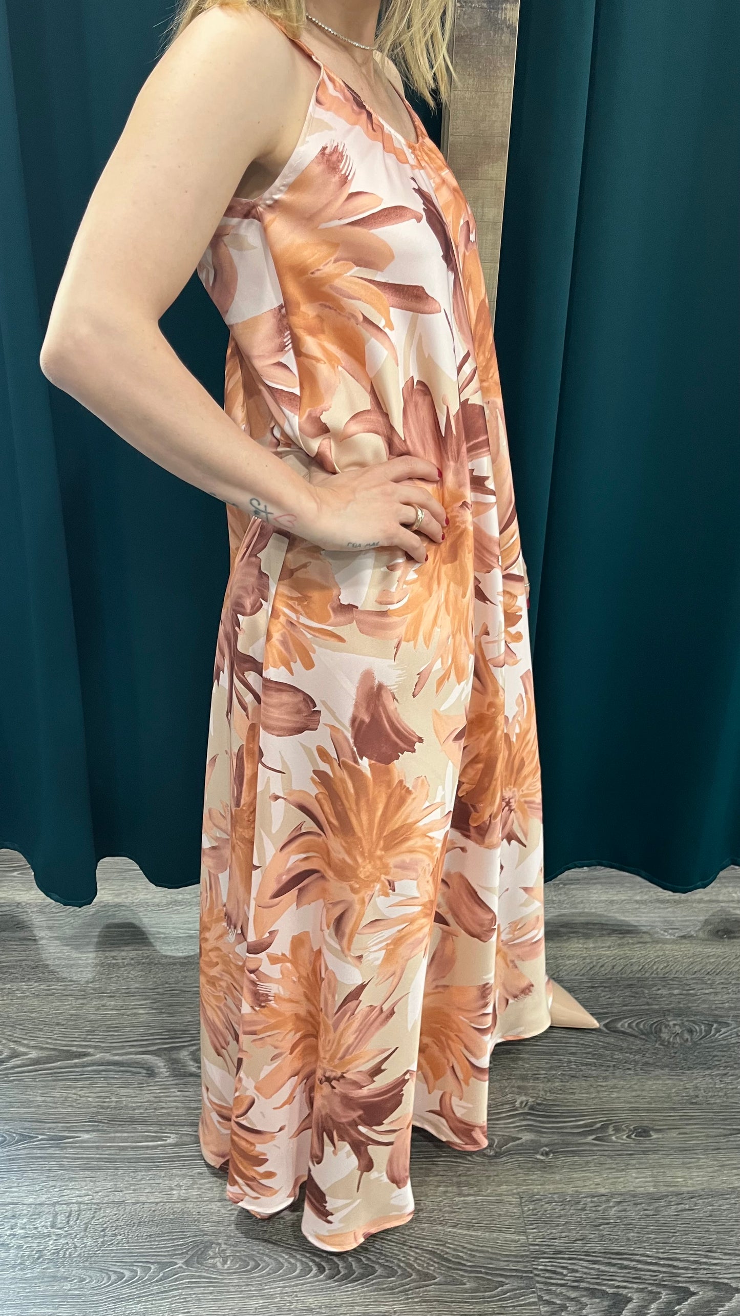 Abito Lila Fiori Schiena nuda