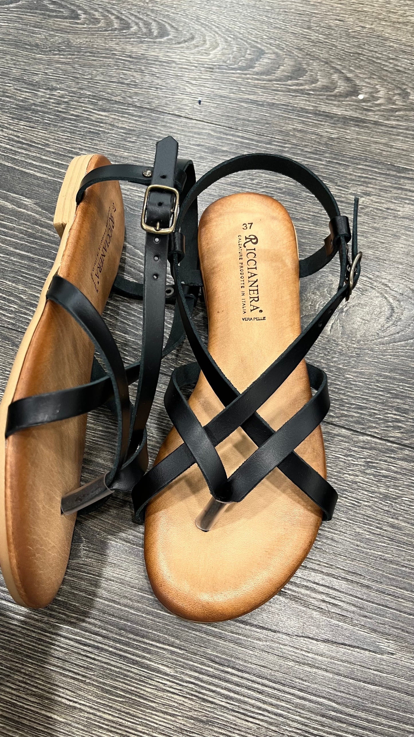 Sandalo in Pelle Nero