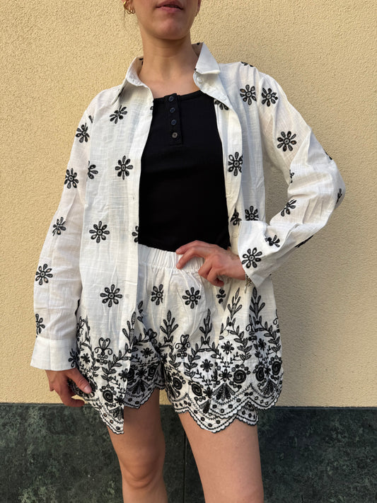 Coordinato Set Camicia e pantaloncini ricami