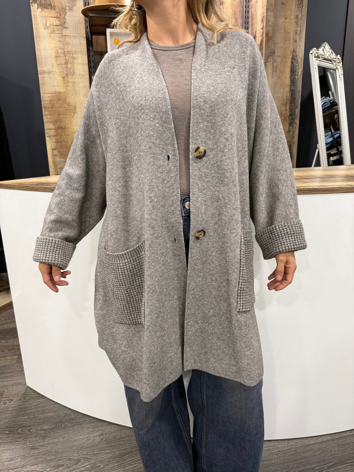 Cardigan con Tasche