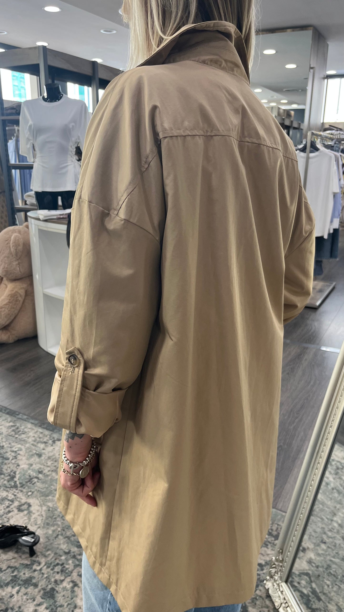 Trench oversize medio