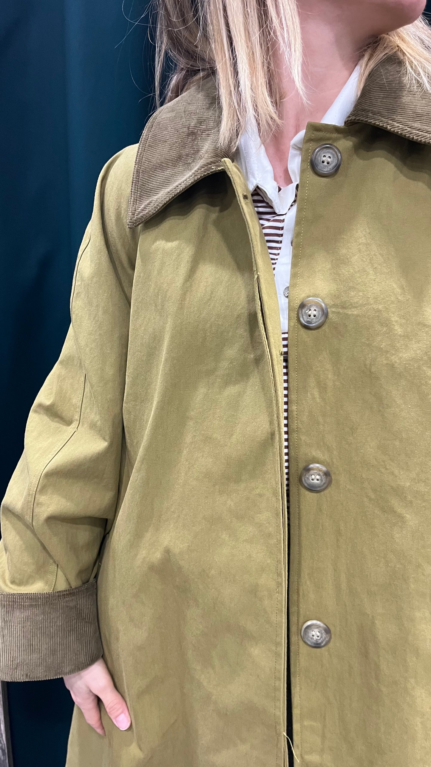 Trench Lumina Over Verde Militare