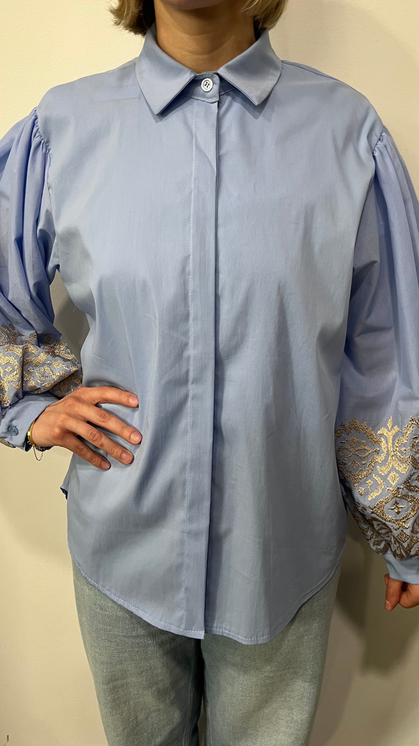 Camicia Manica a Sbuffo Ricami