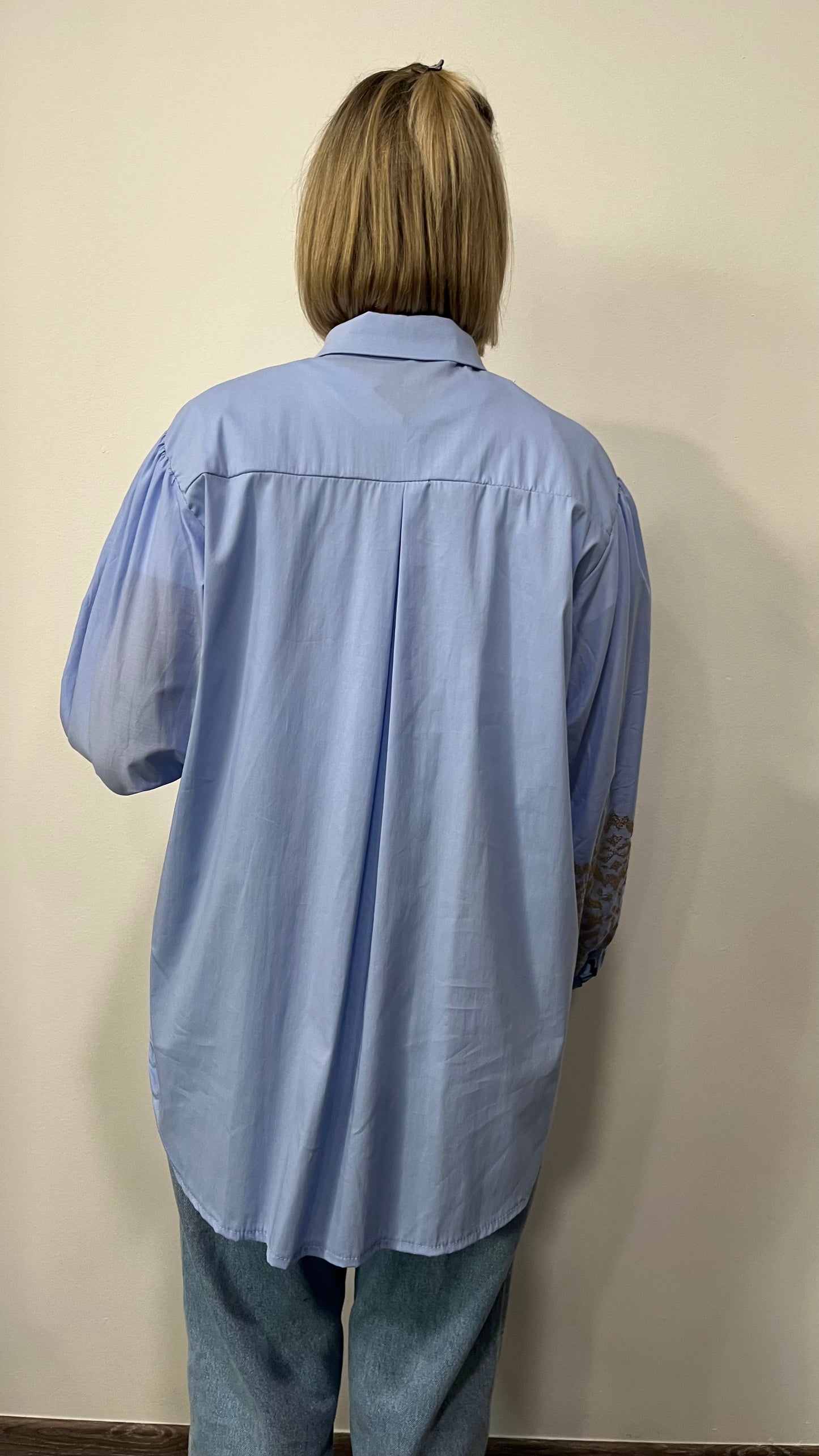Camicia Manica a Sbuffo Ricami