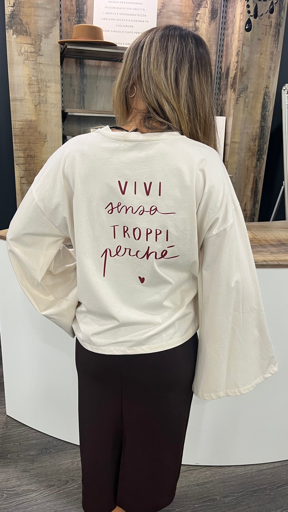 Maglia Vicolo “Vivi senza troppi perchè” Panna