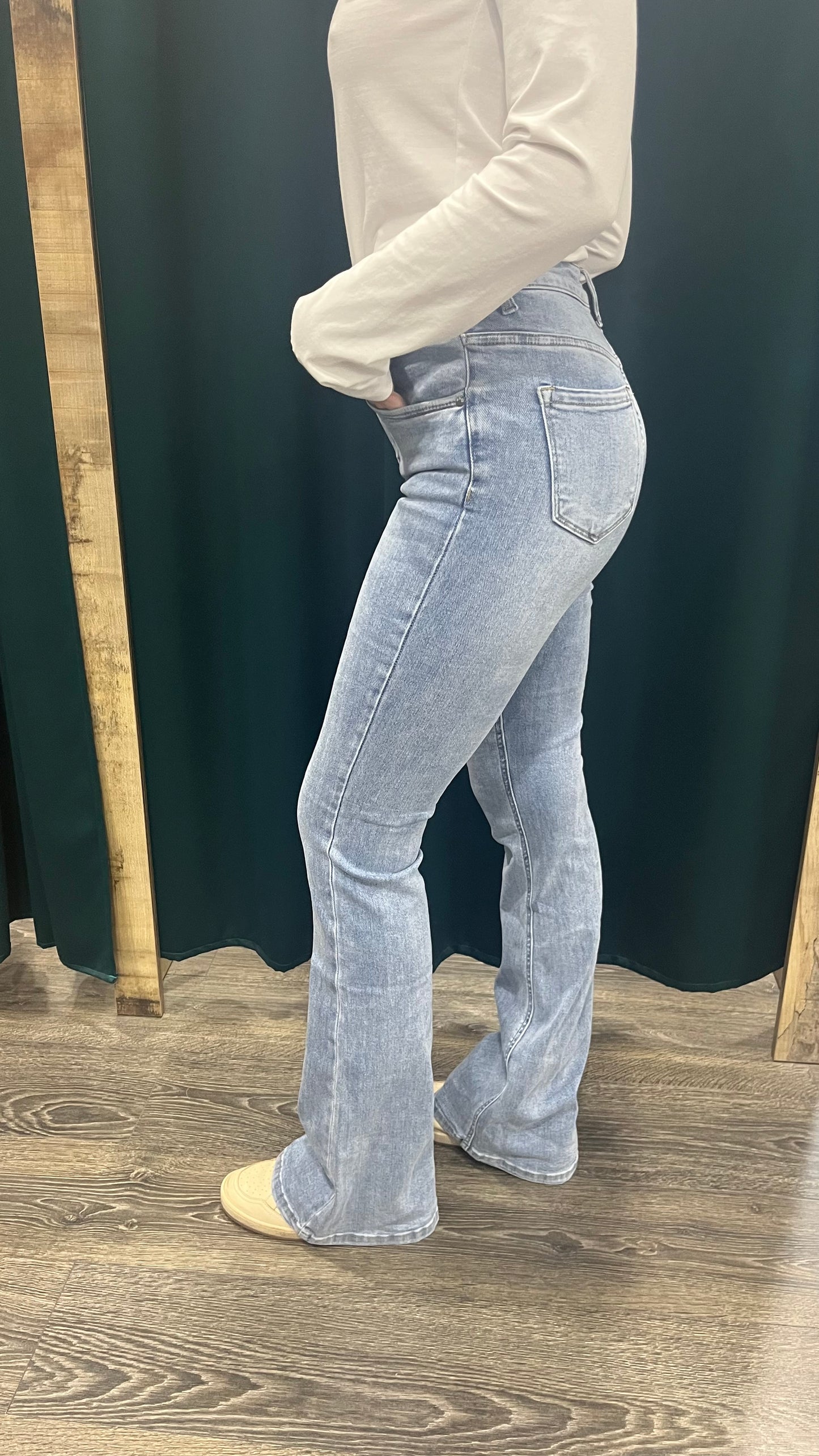 Jeans Zampa Elasticizzato