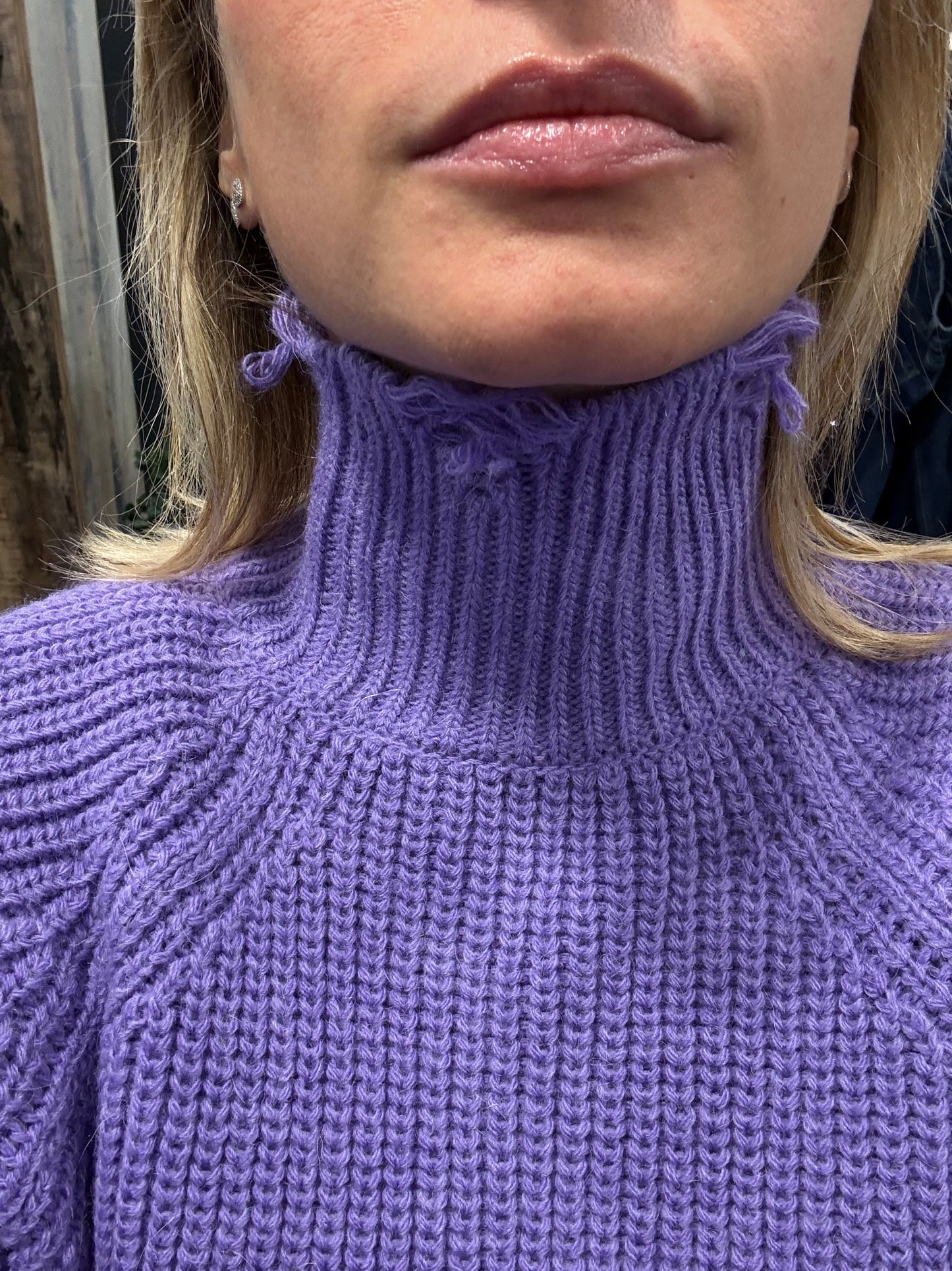 Dolcevita Vicolo Lilla con Strappi