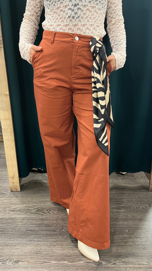 Pantalone Kontatto Ruggine con Foulard