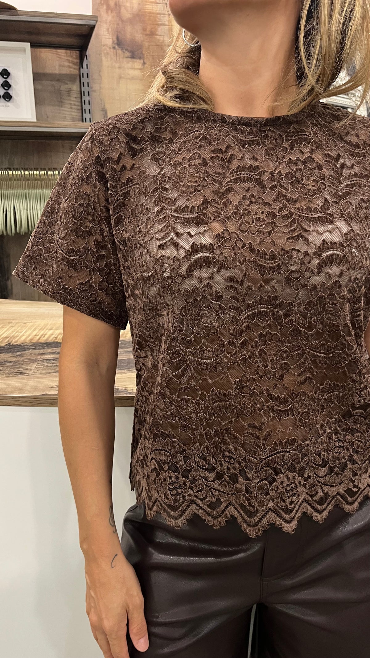 Maglia Manica Corta in Pizzo Moro