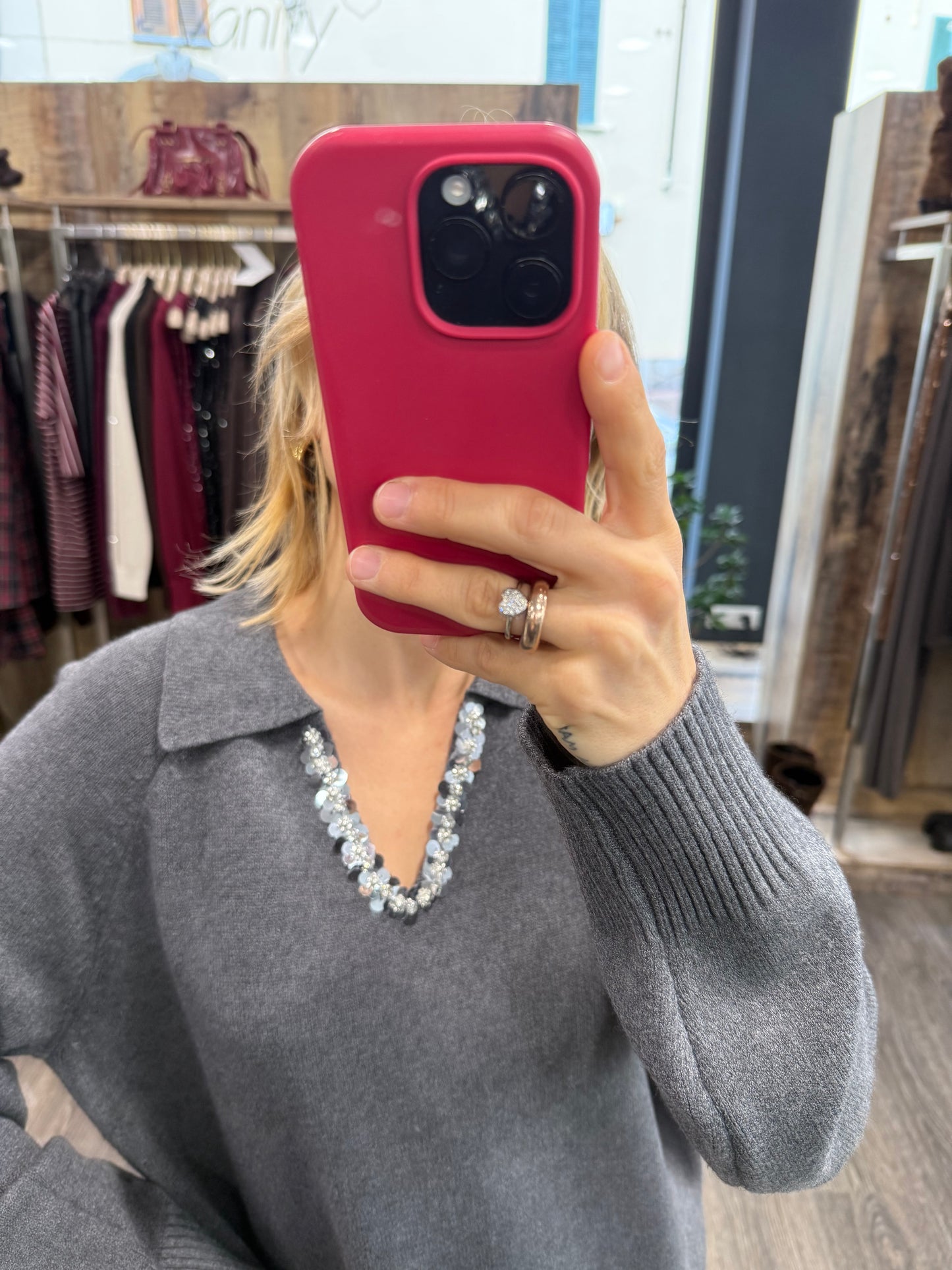 Maglioncino a V con Paillettes