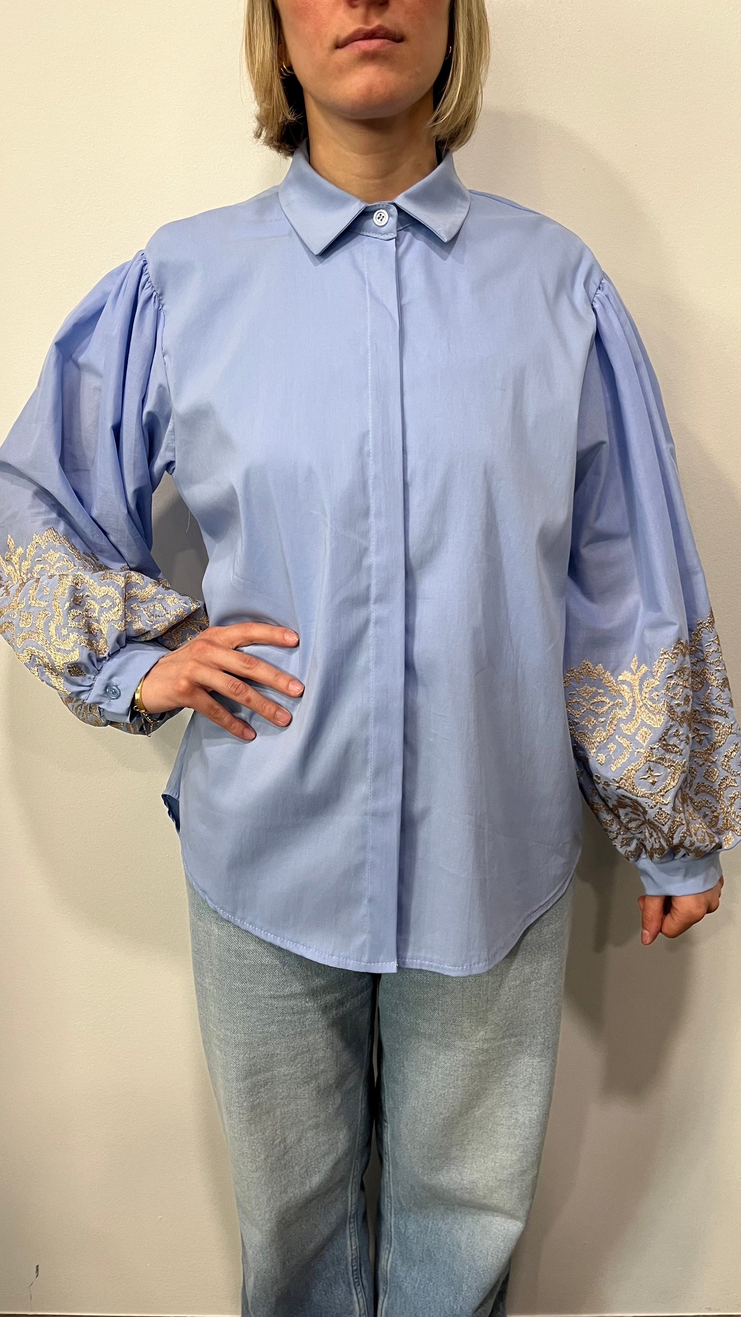 Camicia Manica a Sbuffo Ricami