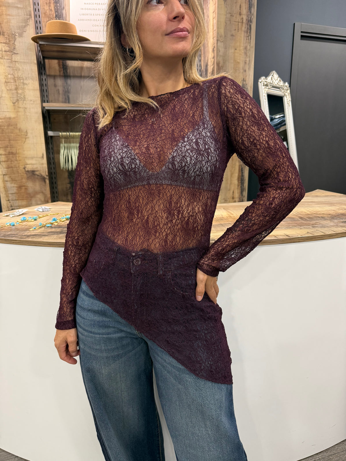 Maglia in pizzo Taglio diagonale