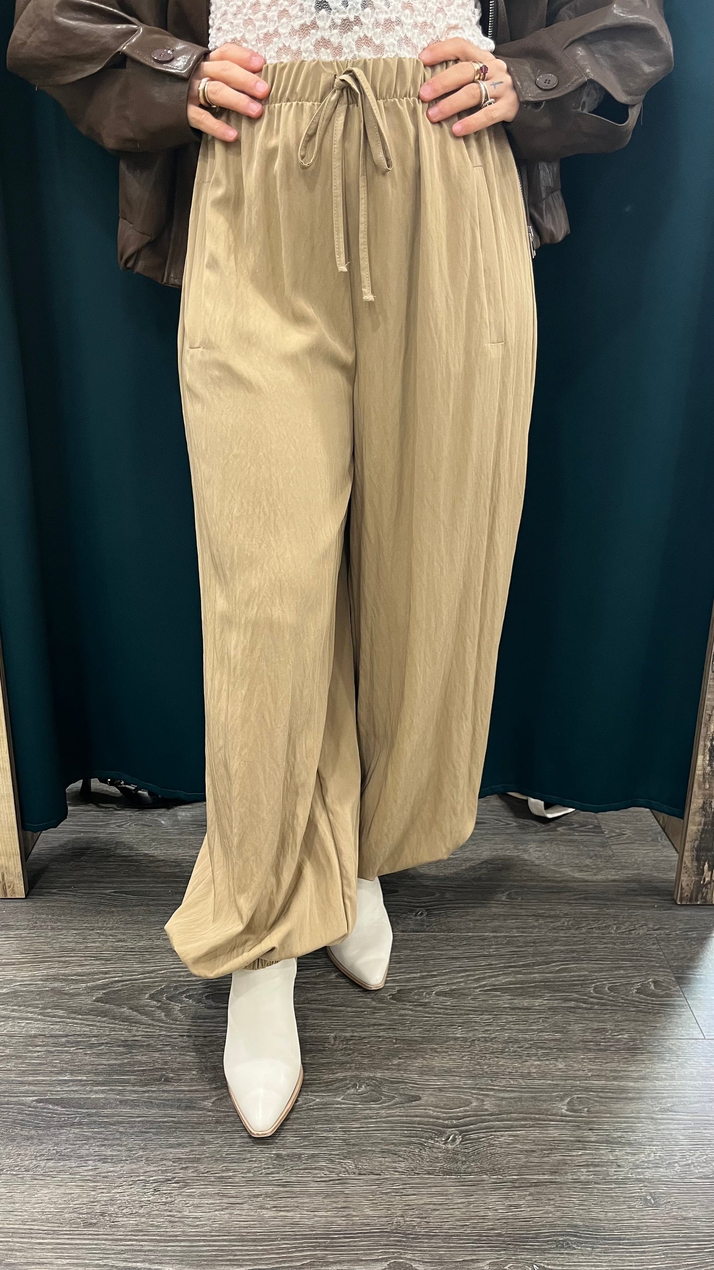 Pantalone Vicolo con Elastico sul Fondo