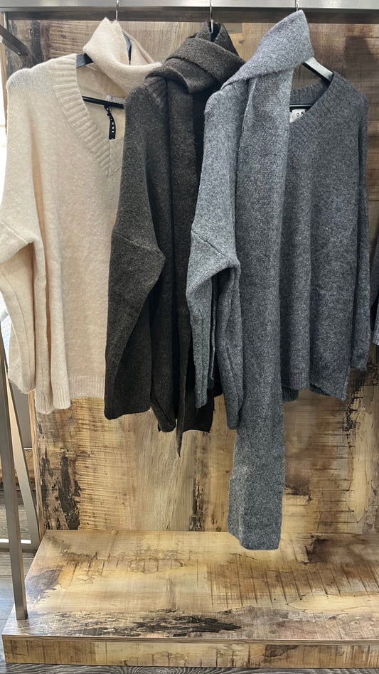 Maglione Scollo V con Sciarpa Haveone