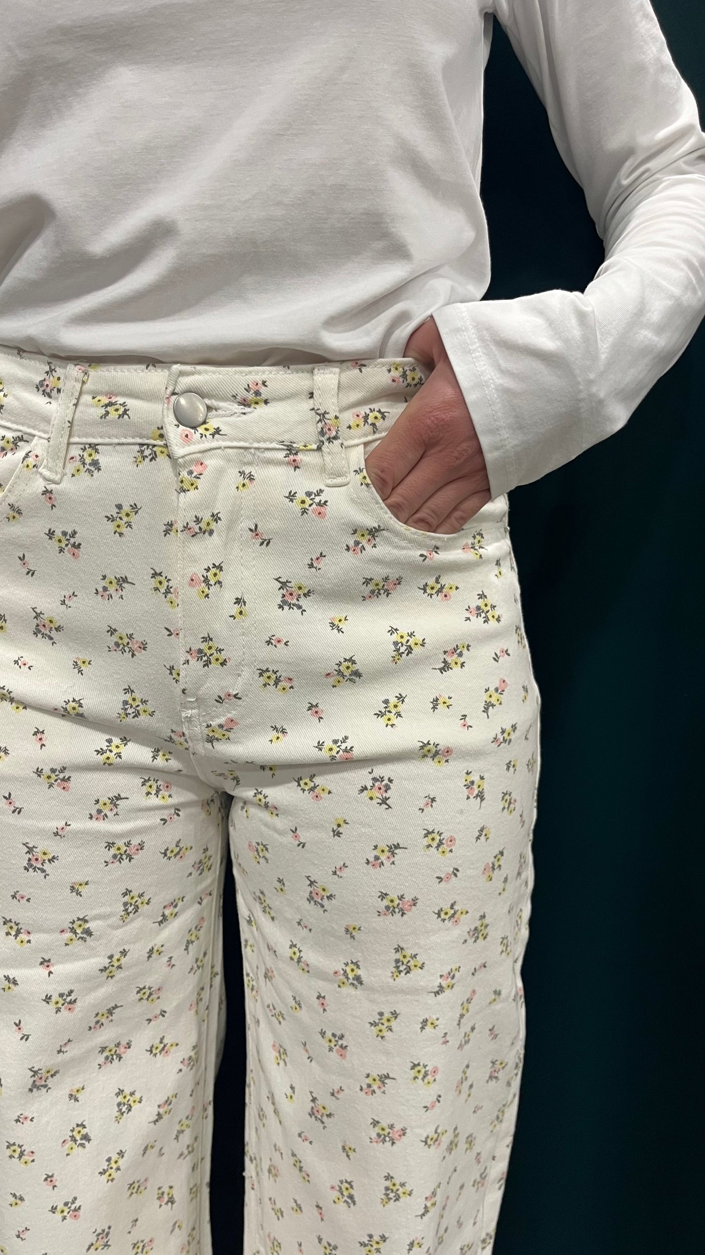 Jeans Bianco con Fiori