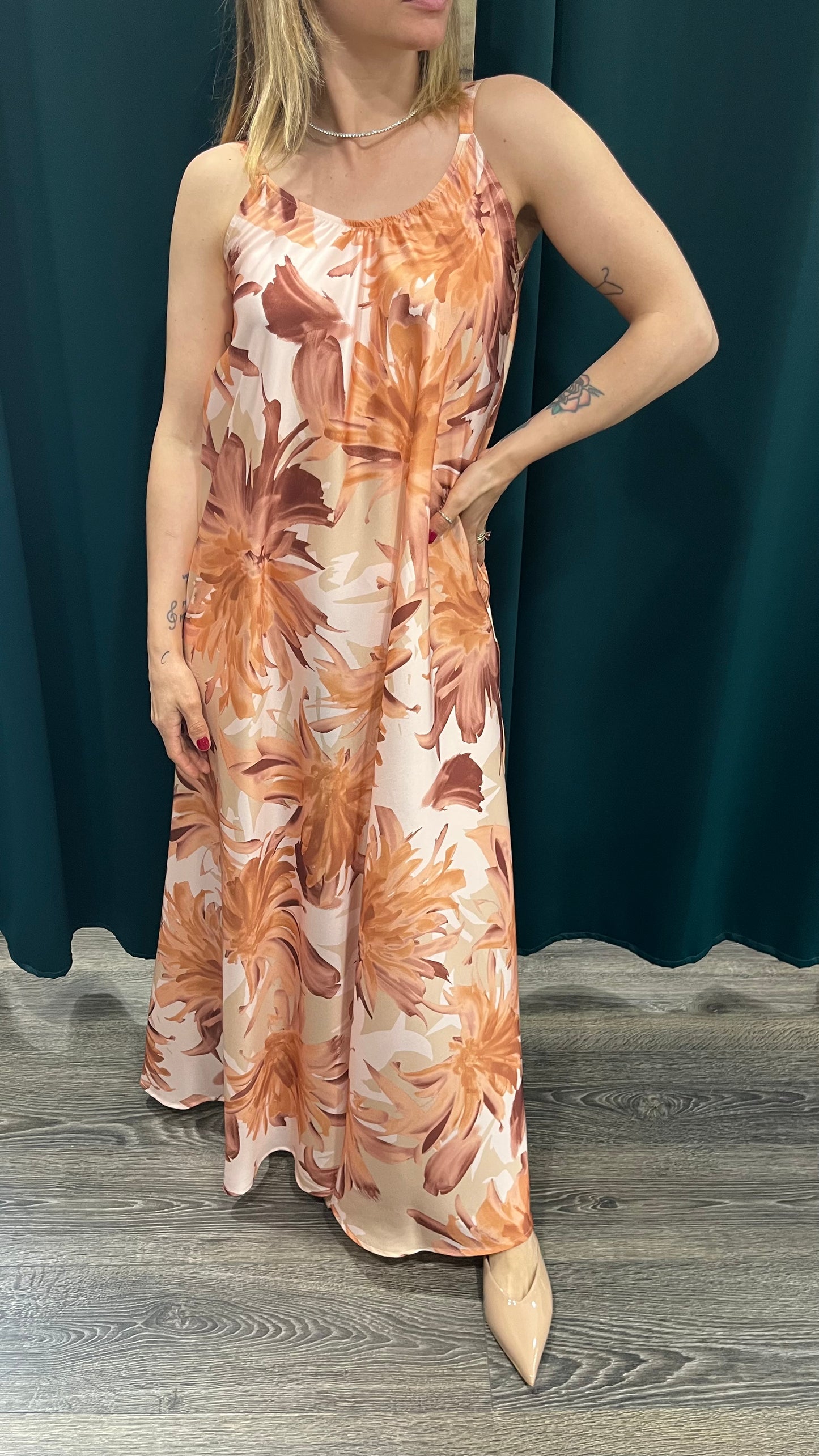Abito Lila Fiori Schiena nuda