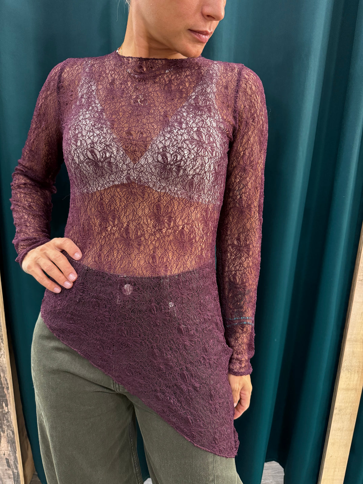 Maglia Pizzo Asimmetrica