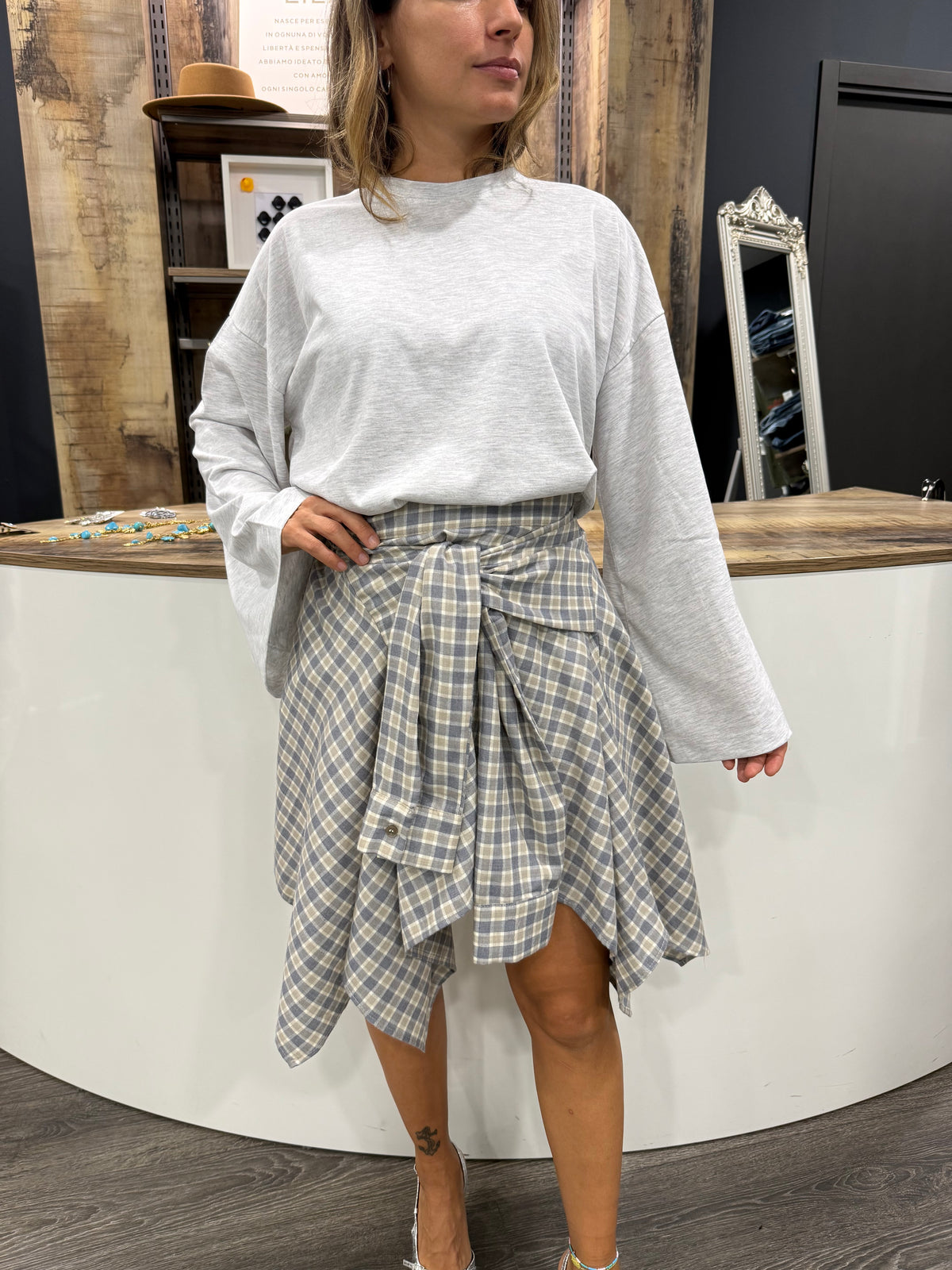 Maglia Vicolo Manica Ampia Grigio Chiaro